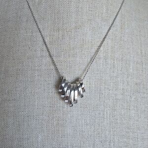 Chic Silver Oval Pendants Necklace